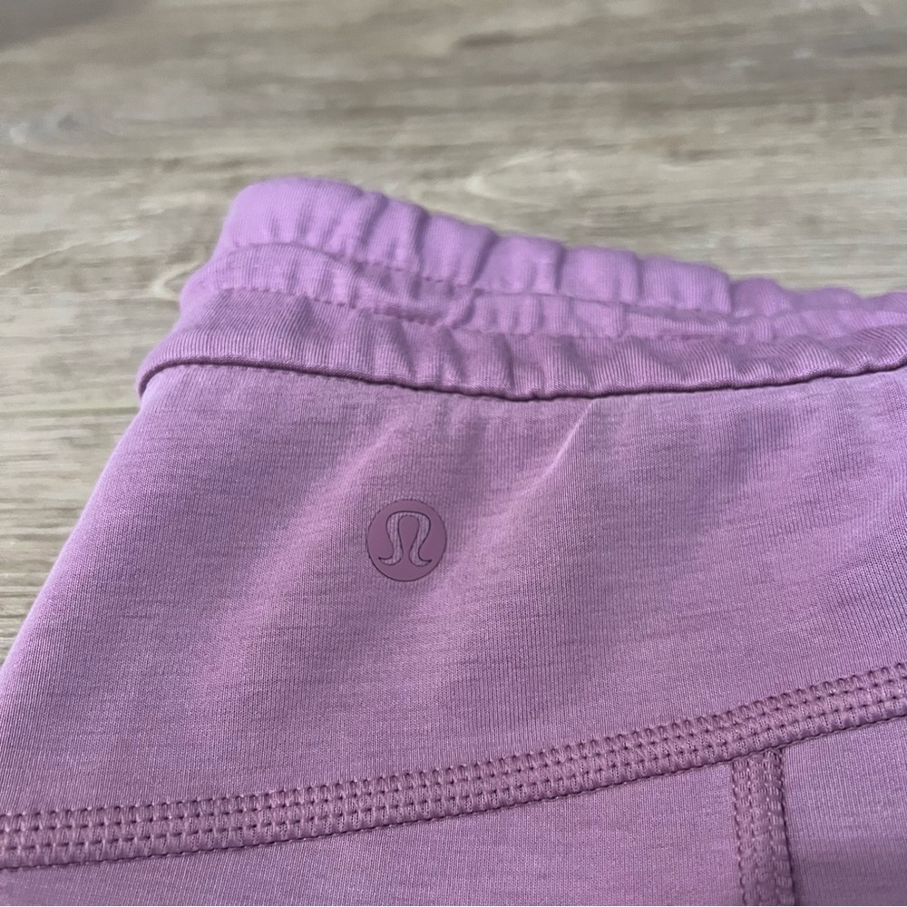 Lululemon Softstreme High-Rise Straight Leg Cropped Pant Velvet Dust size 10 - Picture 8 of 8